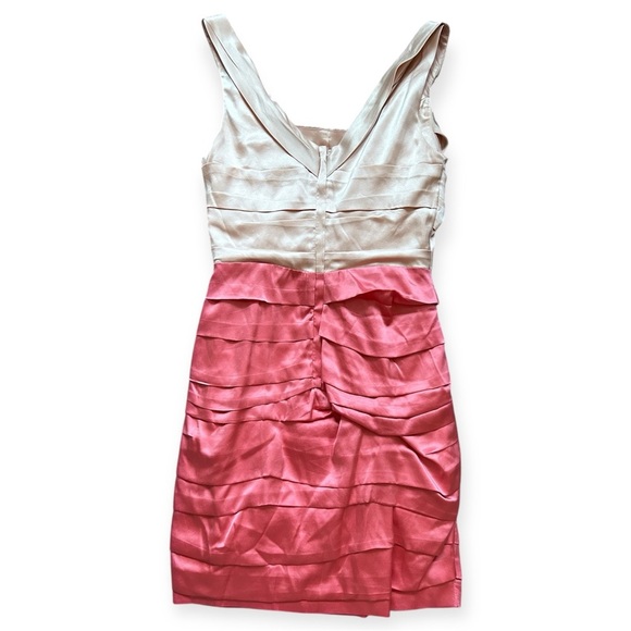 Express Silk pink and cream color block ruched bodycon dress Women’s Size 2 - Picture 2 of 8